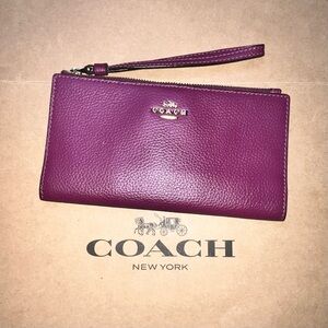COACH Leather Wallet Wristlet Clutch w Purple Pebble Leather AUTHENTIC